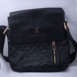 Мъжка луксозна чанта Louis Vuitton